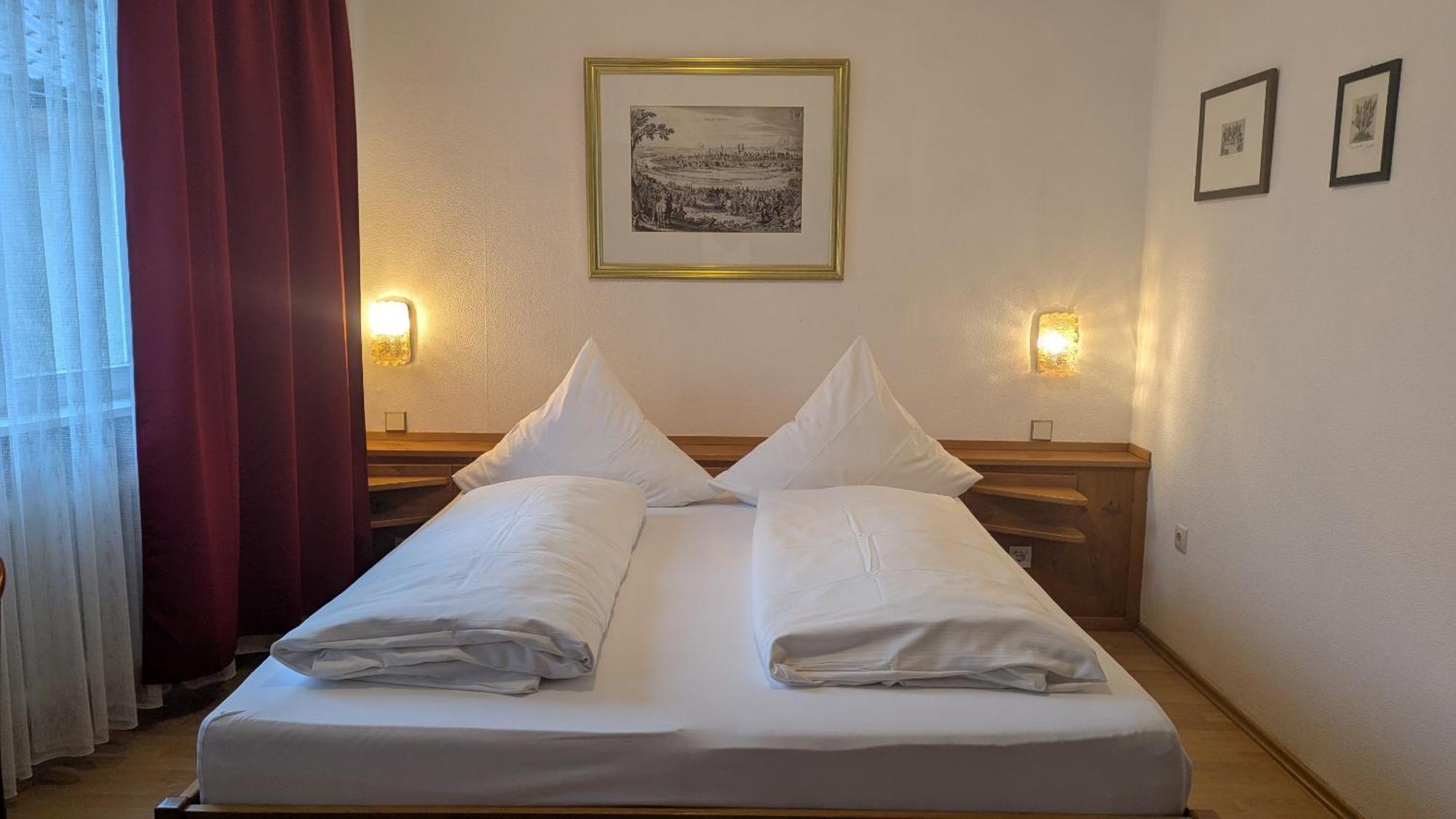 Gasthof Hotel Rose Obereisenheim Номер фото