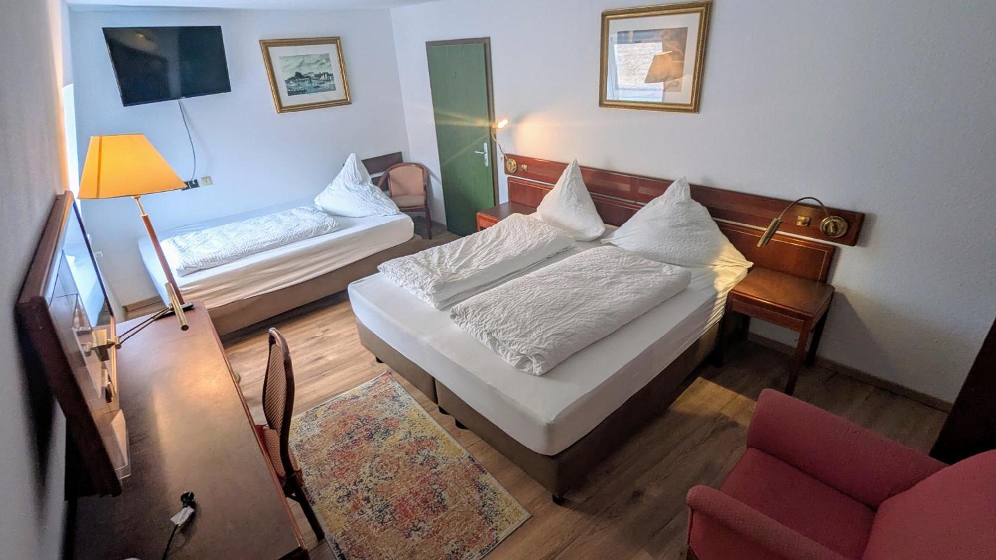 Gasthof Hotel Rose Obereisenheim Номер фото