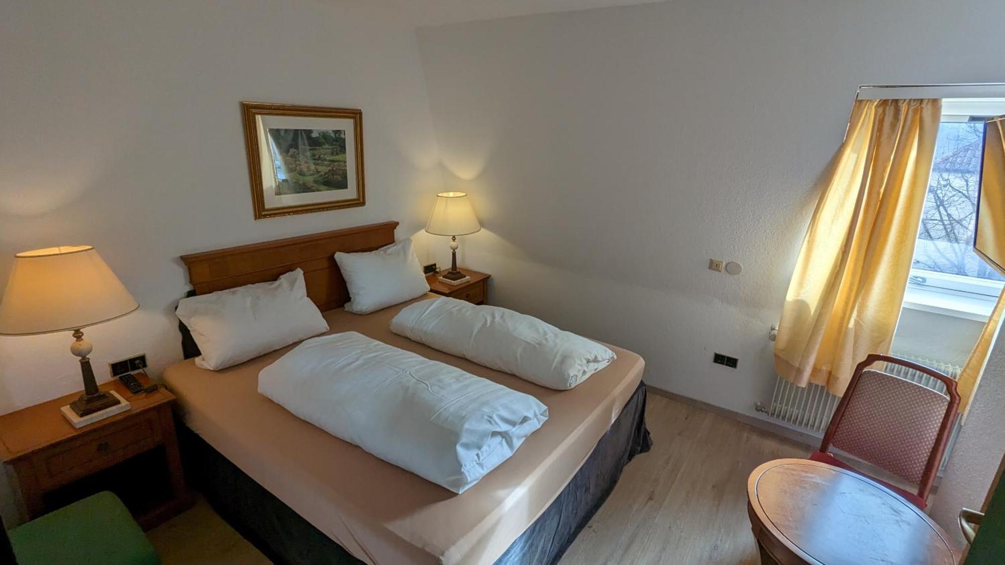 Gasthof Hotel Rose Obereisenheim Номер фото